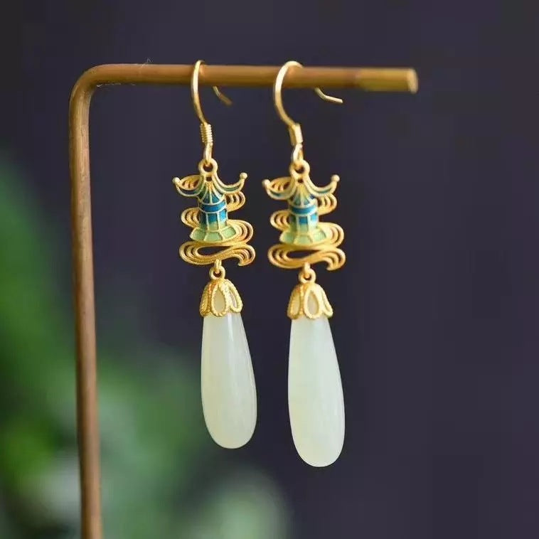 White Jade Water Drop Earrings — Serene Eastern Elegance for Quiet Modern Living