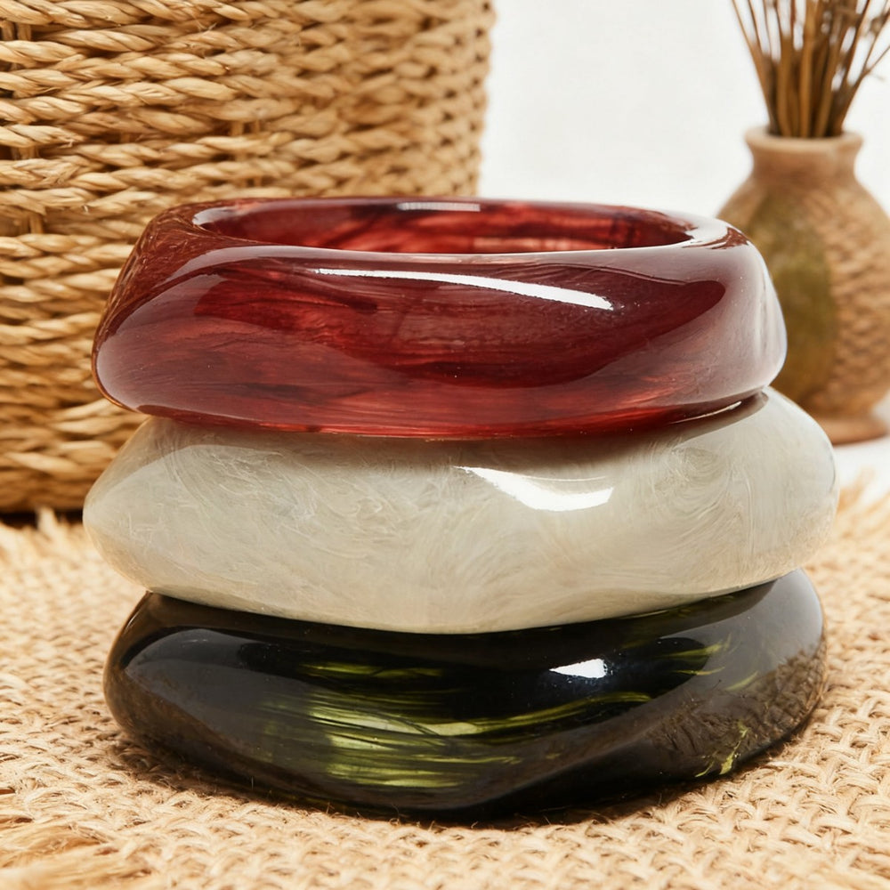 Wide Round Multi-Colored Acrylic Resin Statement Bracelet for Women – Vibrant Modern Design