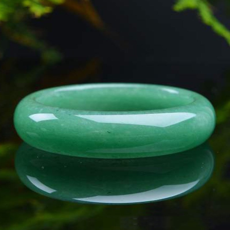 Green Aventurine Jade Bracelet — Serene Ritual Wear for Quiet Mornings