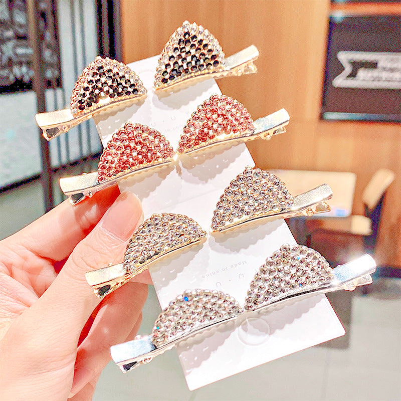Whispering Cat Hairpin — Delicate Rhinestone Accents for Quiet Mornings
