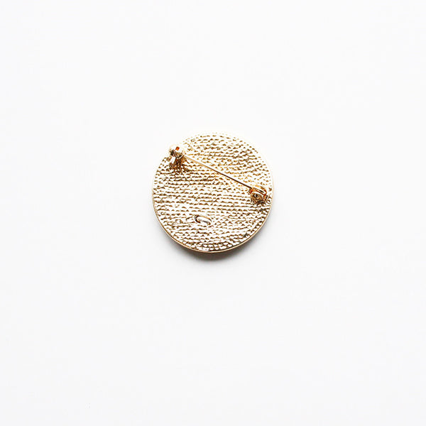 Elegant Chinese Retro Brooch with Sun and Moon Motif – Luxurious Palace-Inspired Cardigan Pin for Timeless Style