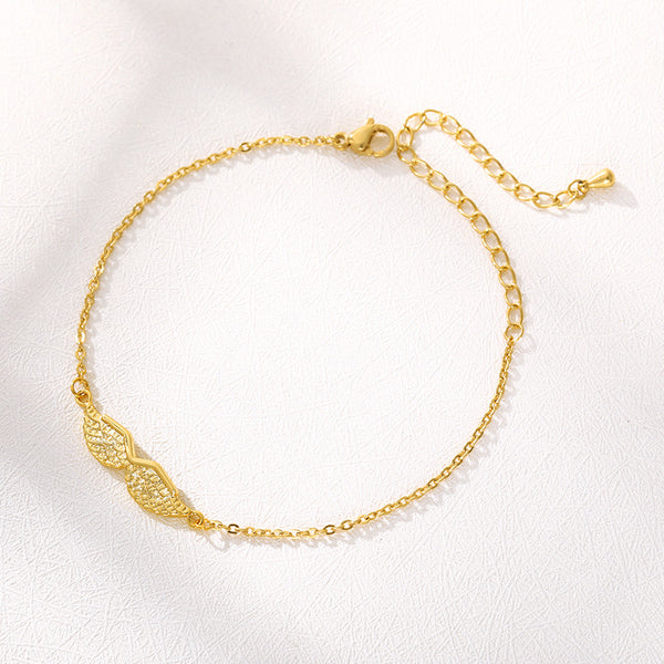 Celestial Gold Angel Wing Charm Bracelet | Elegant Women Accessory | Heavenly Skeleton Chain Design