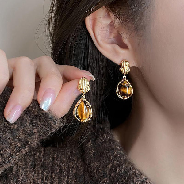 Antique Maillard Amber Stud Earrings for Women - Vintage Elegant Gemstone & Metal Jewelry