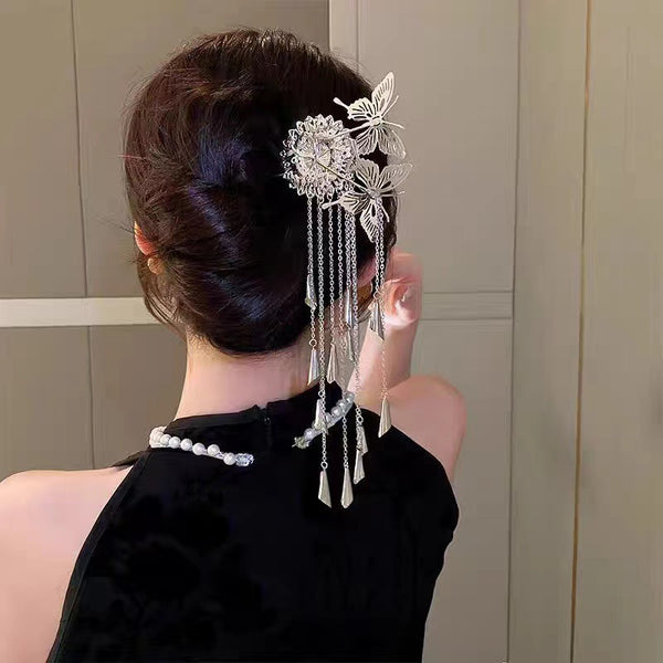 Elegant Butterfly Tassel Hairpin - Vintage Eastern Asian Style Silver Hair Ornament for Women - Bridal Festival Party Accessory