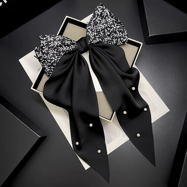 Oriental Pearl Bow Headdress - Elegant Black & White Floral Hairpin for Women