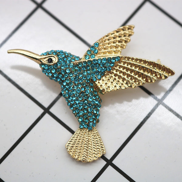 Retro Whimsical Hummingbird Brooch for Women – Vintage-Inspired Statement Piece, Luxury-Grade Design