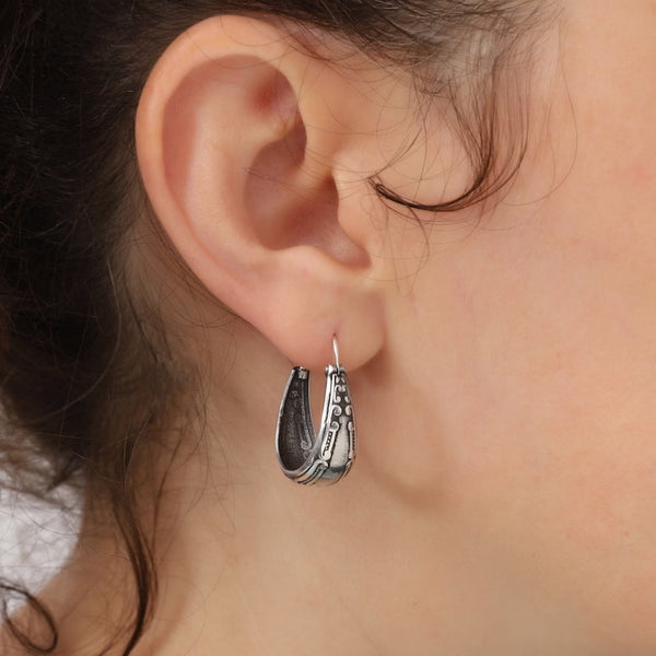 Hand-Carved Jade Drop Earrings — Silent Rituals for the Modern Soul