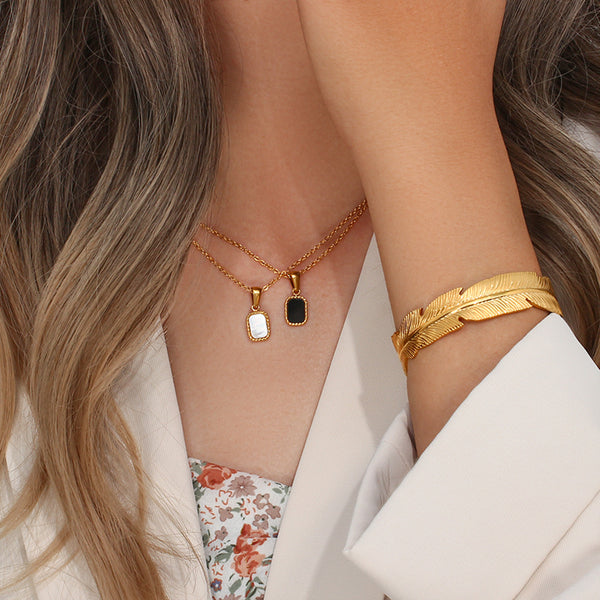 Acrylic Butterfly Pendant Necklace for Women | Elegant Geometric Statement Jewelry