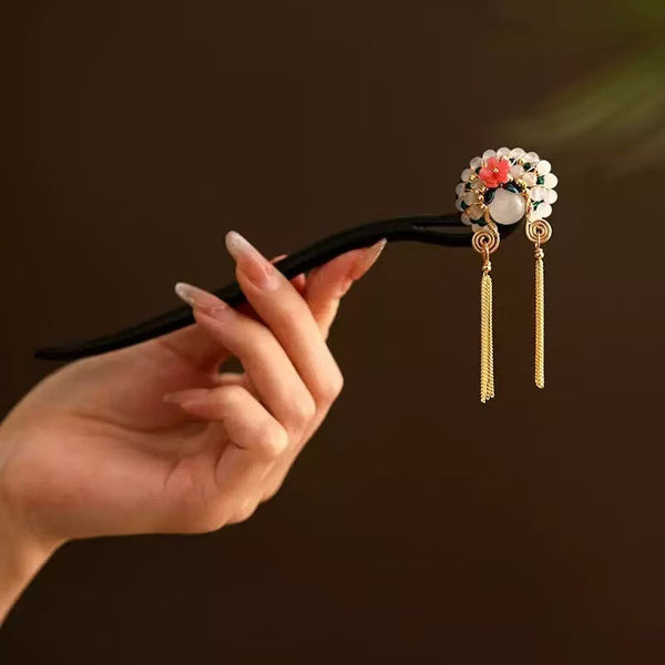 Ebony Wood Hair Stick - Peking Opera Warrior Girl Design